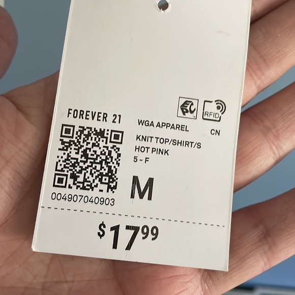 Forever 21 Asymmetrical Crop Top/Shirt Medium - Picture 2 of 6